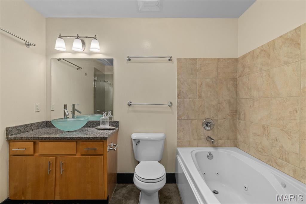 1113 Washington Avenue Unit: 403