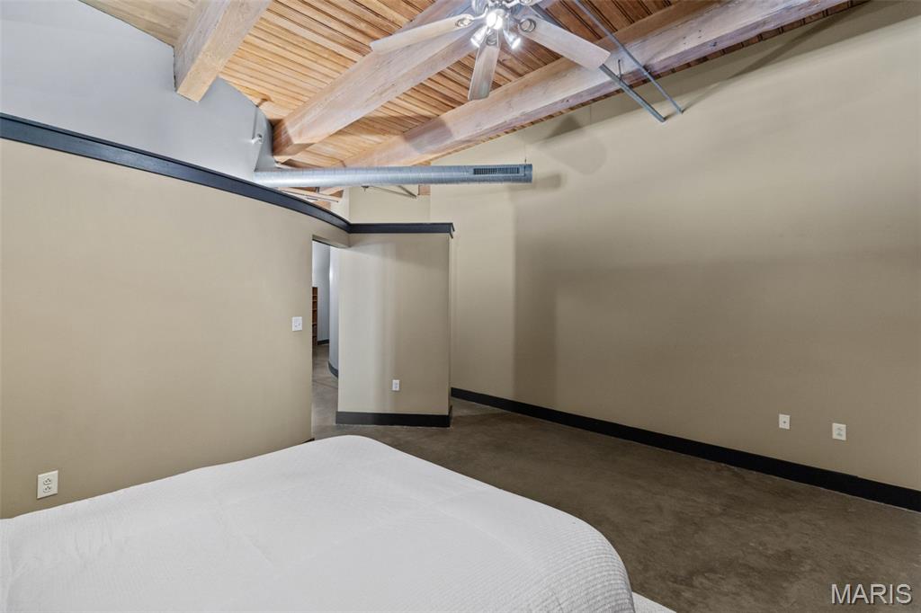 1113 Washington Avenue Unit: 403