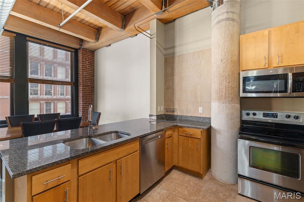 1113 Washington Avenue Unit: 403