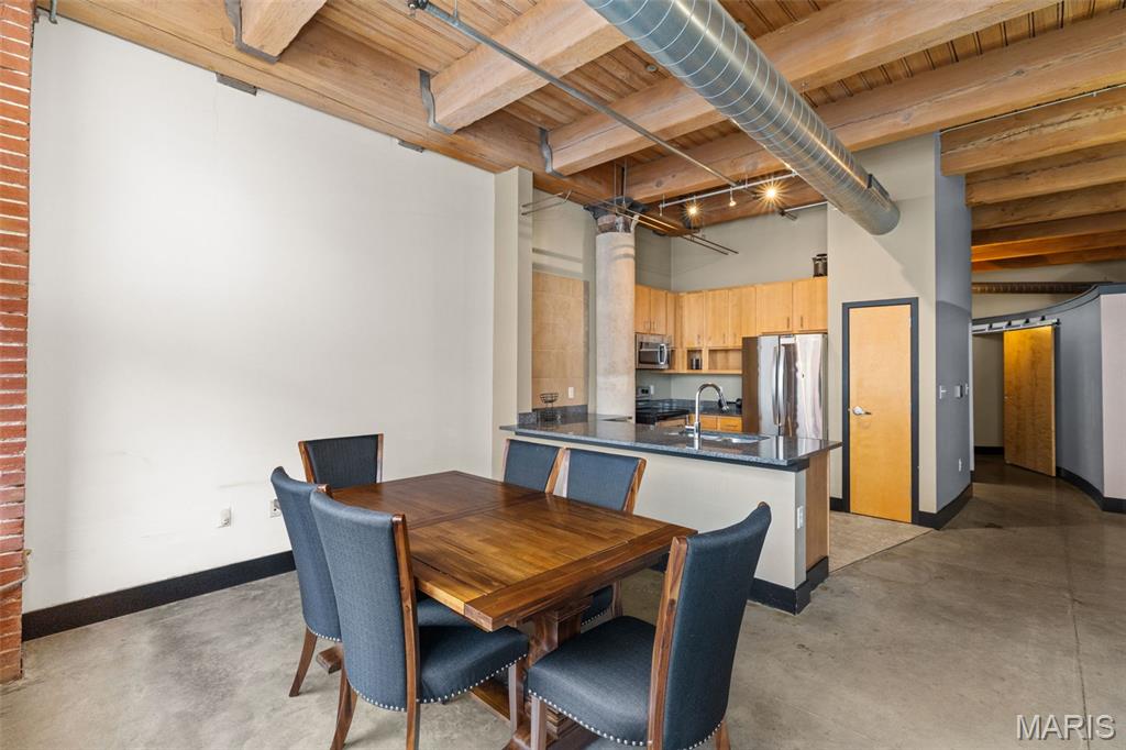 1113 Washington Avenue Unit: 403