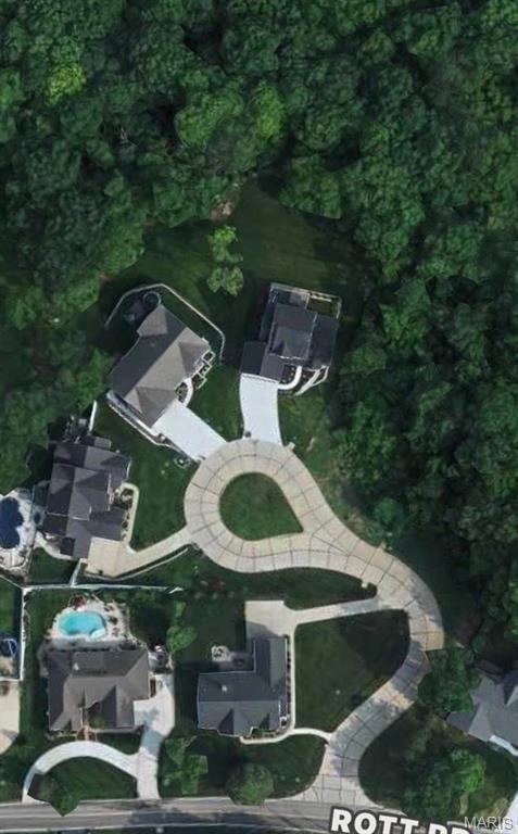 12685 Alberts Laumeier Court