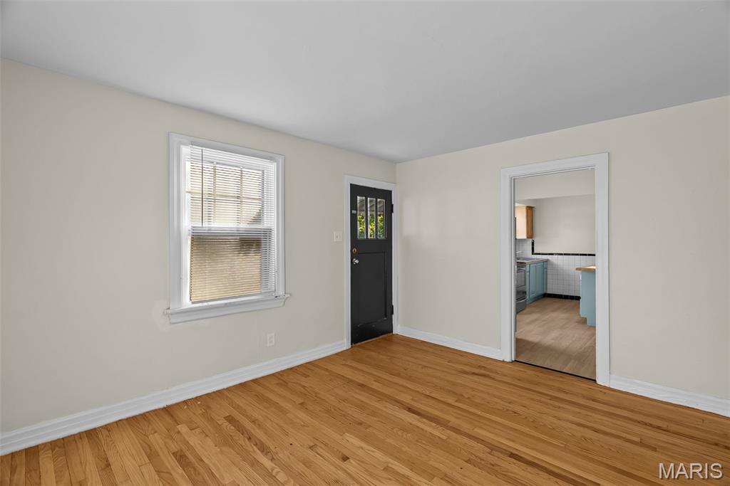 10045 Dorothy Avenue