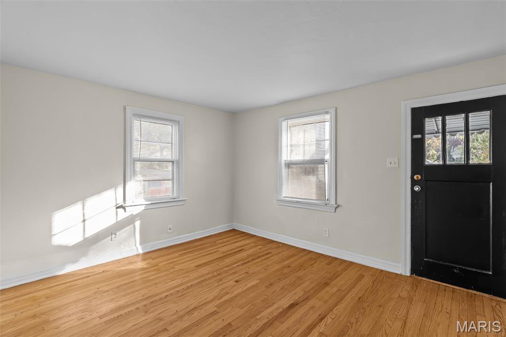 10045 Dorothy Avenue