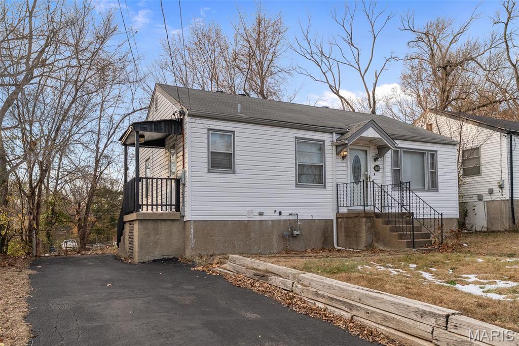 10175 Cloverdale Drive