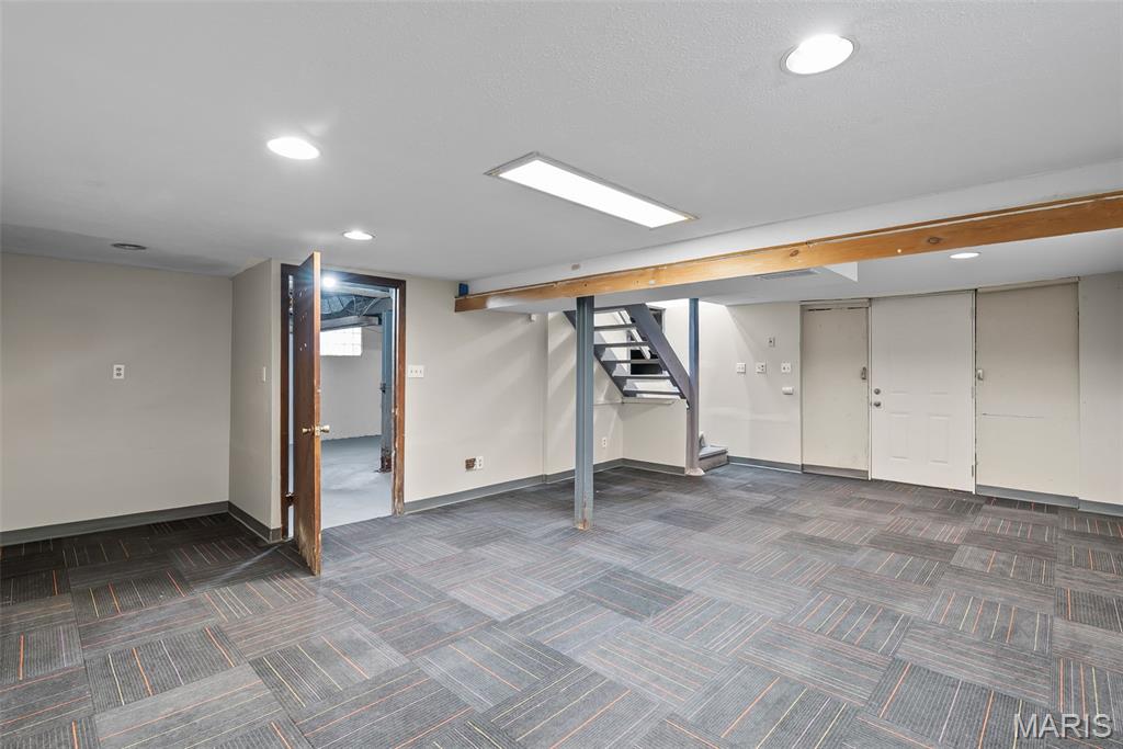 10175 Cloverdale Drive