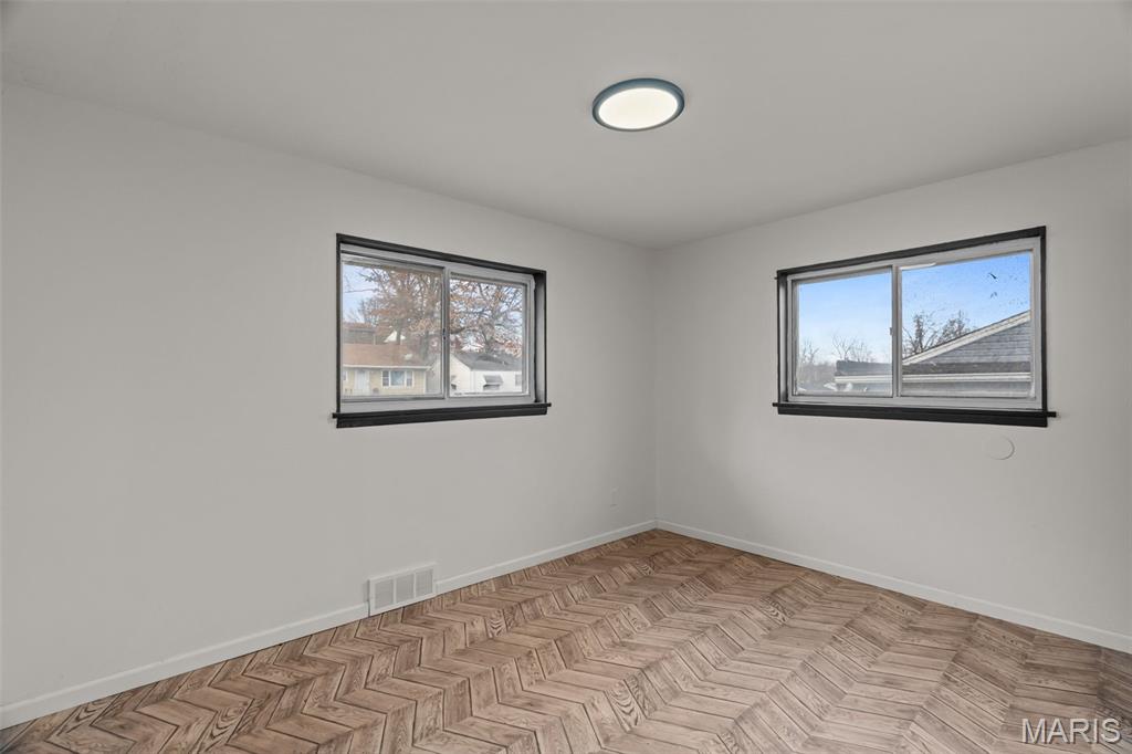 5544 Sapphire Avenue