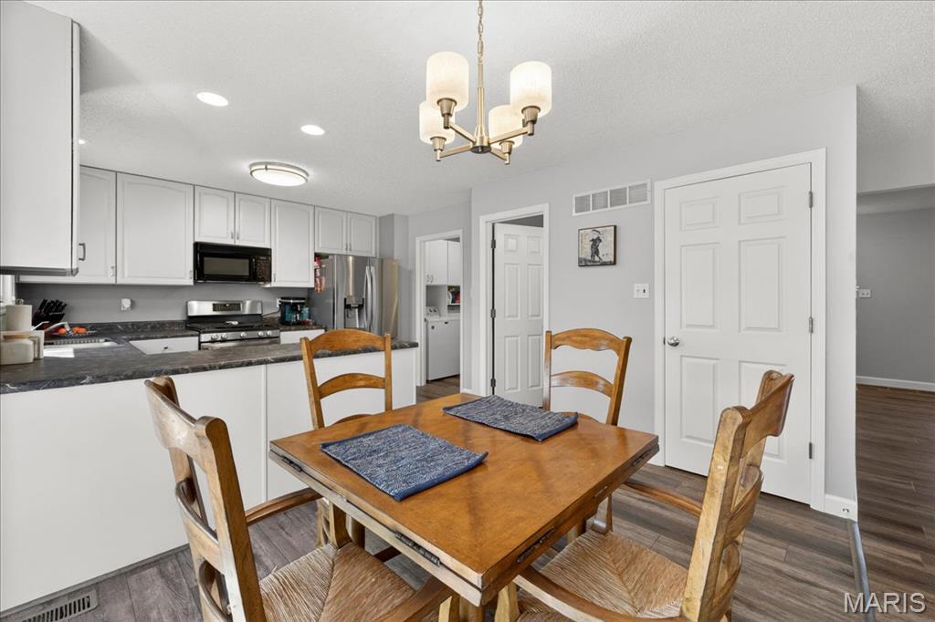 198 Maggie Kate Court Unit: 2132A