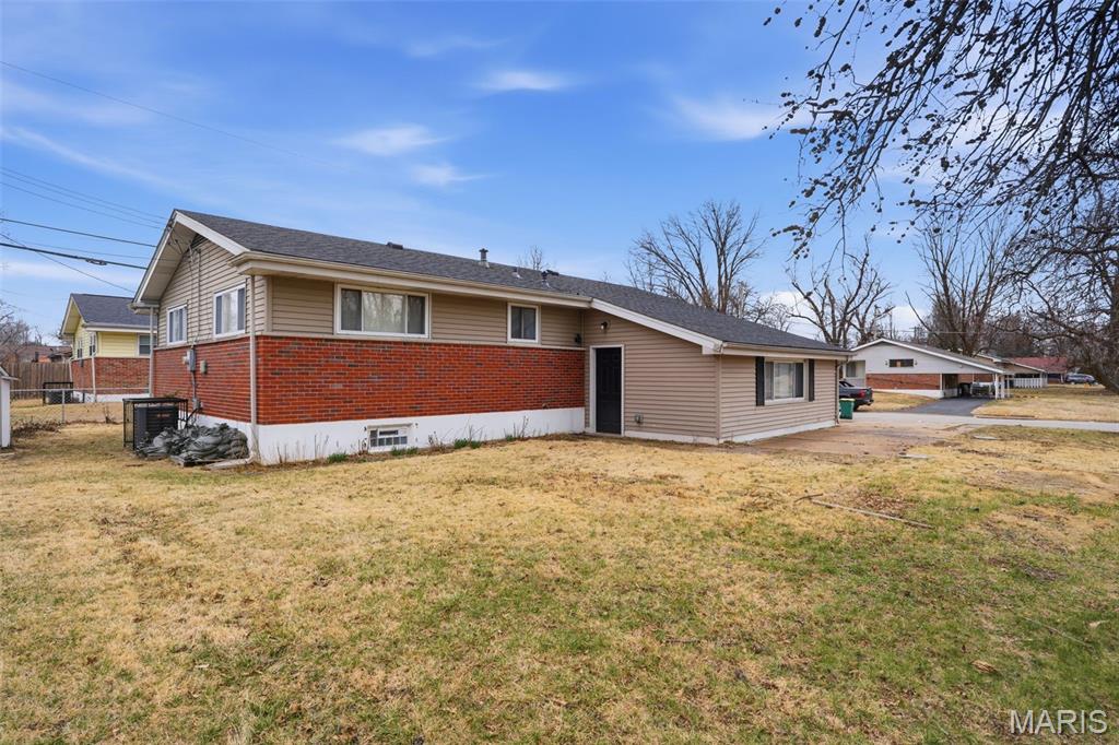 2201 Hollis Drive