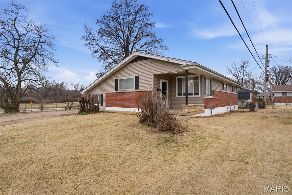 2201 Hollis Drive