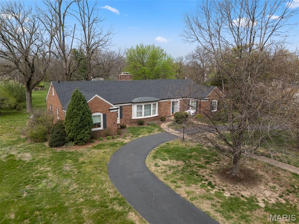 30 Fox Meadows