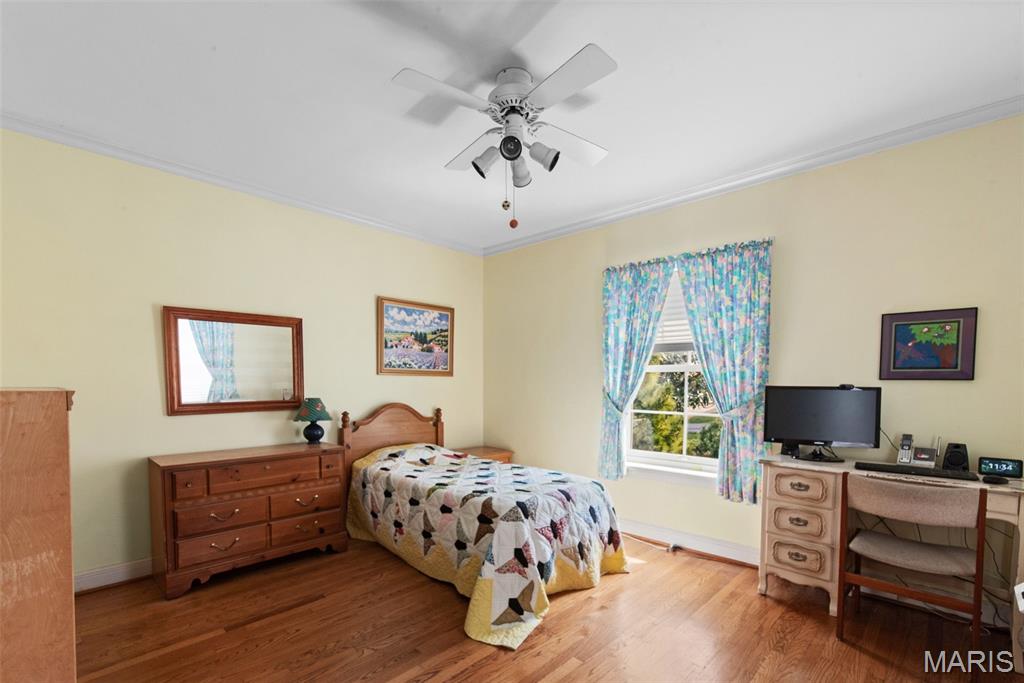 30 Fox Meadows