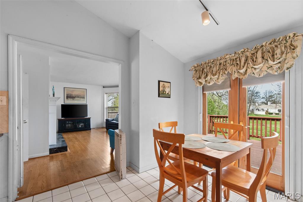 30 Fox Meadows