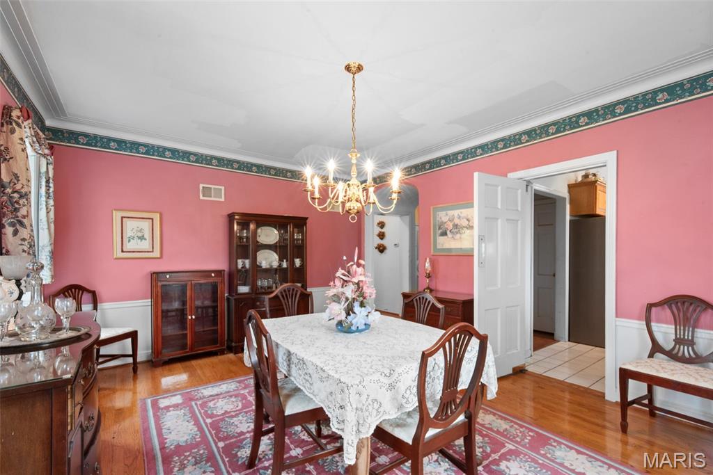 30 Fox Meadows