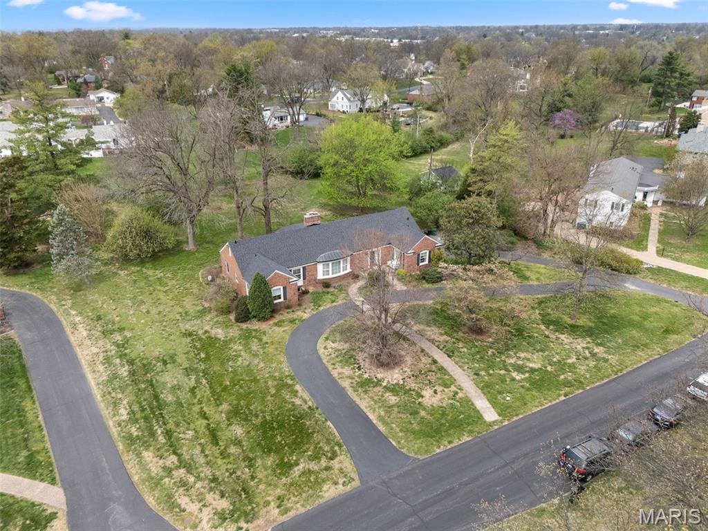 30 Fox Meadows