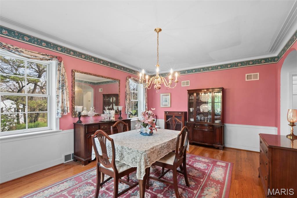 30 Fox Meadows