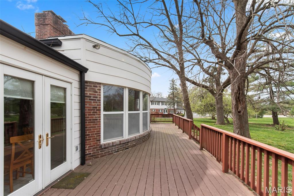 30 Fox Meadows