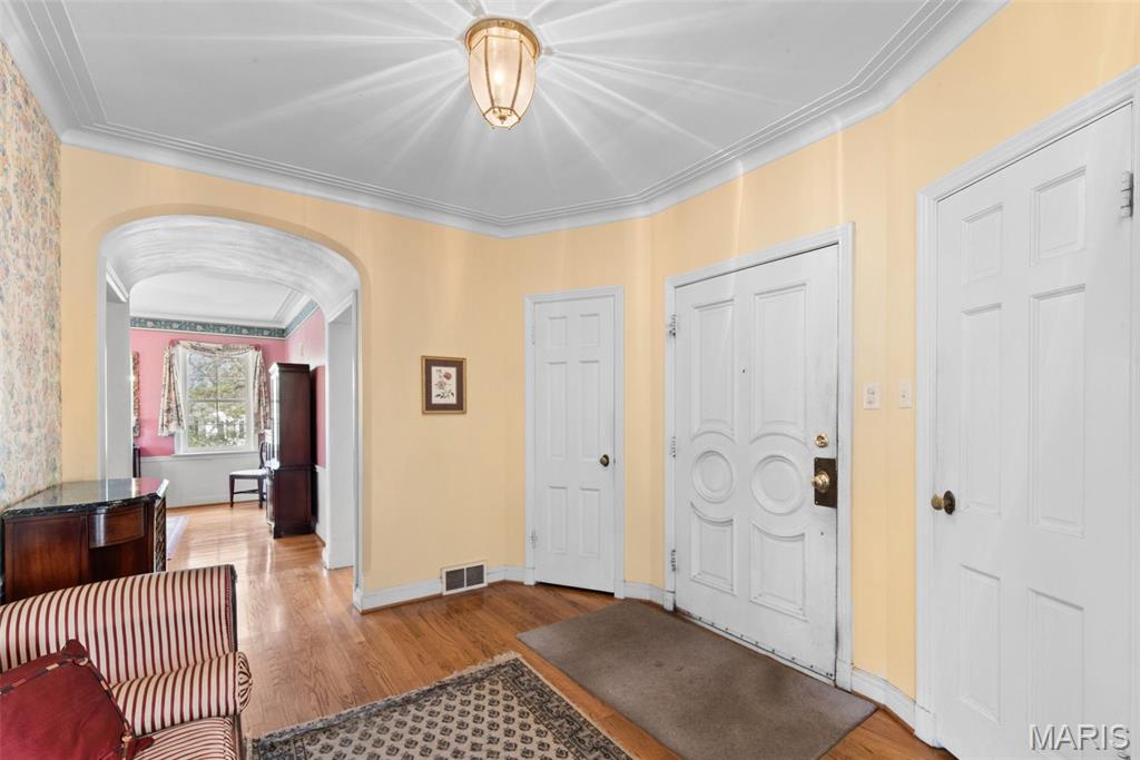 30 Fox Meadows