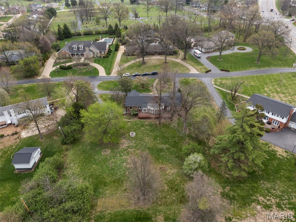 30 Fox Meadows