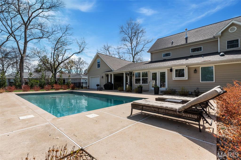 12301 Matthews Lane