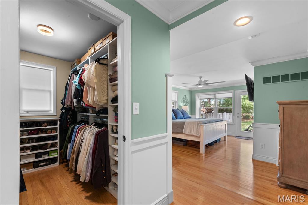 12301 Matthews Lane