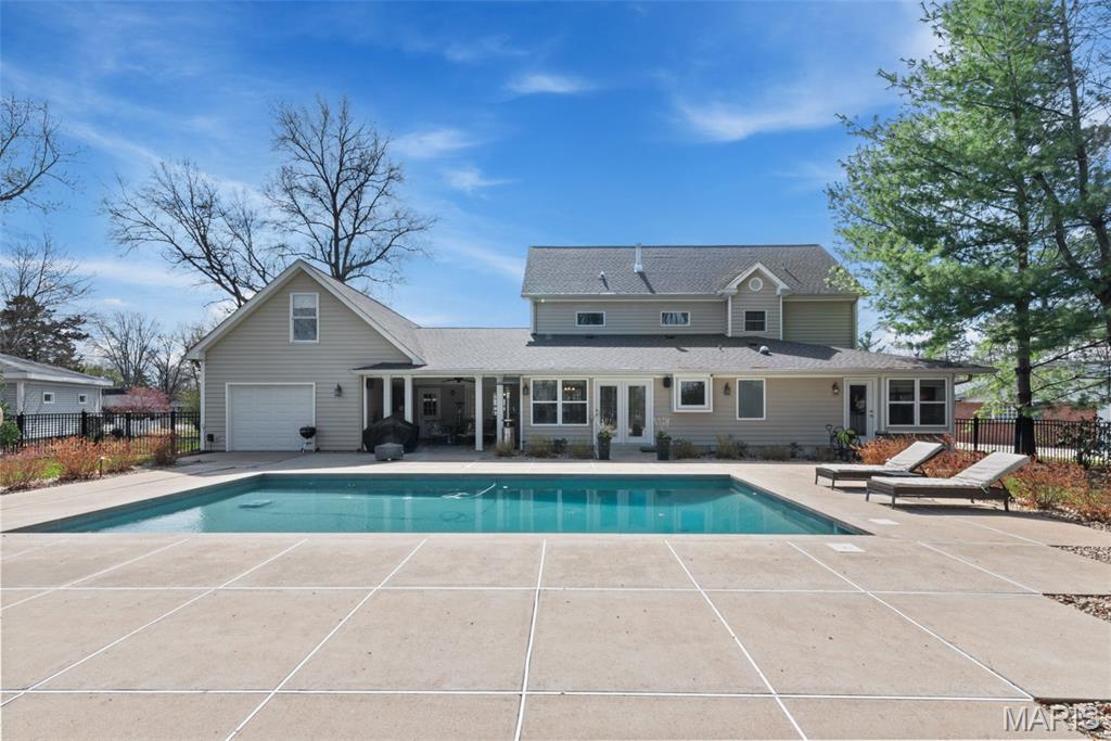 12301 Matthews Lane