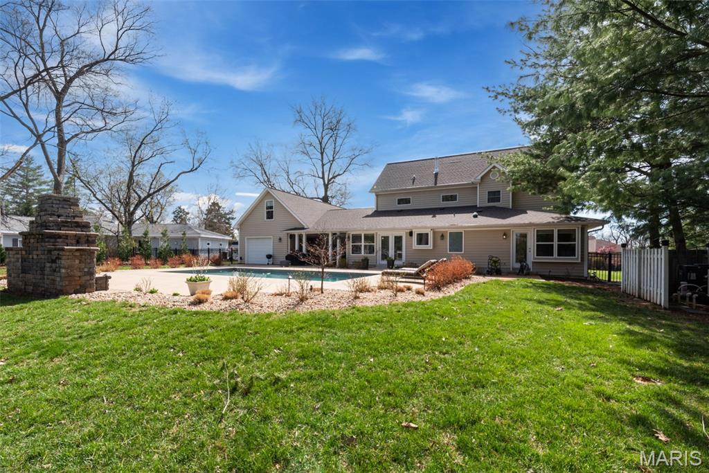 12301 Matthews Lane