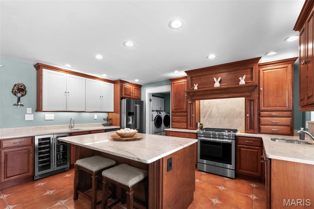 12301 Matthews Lane