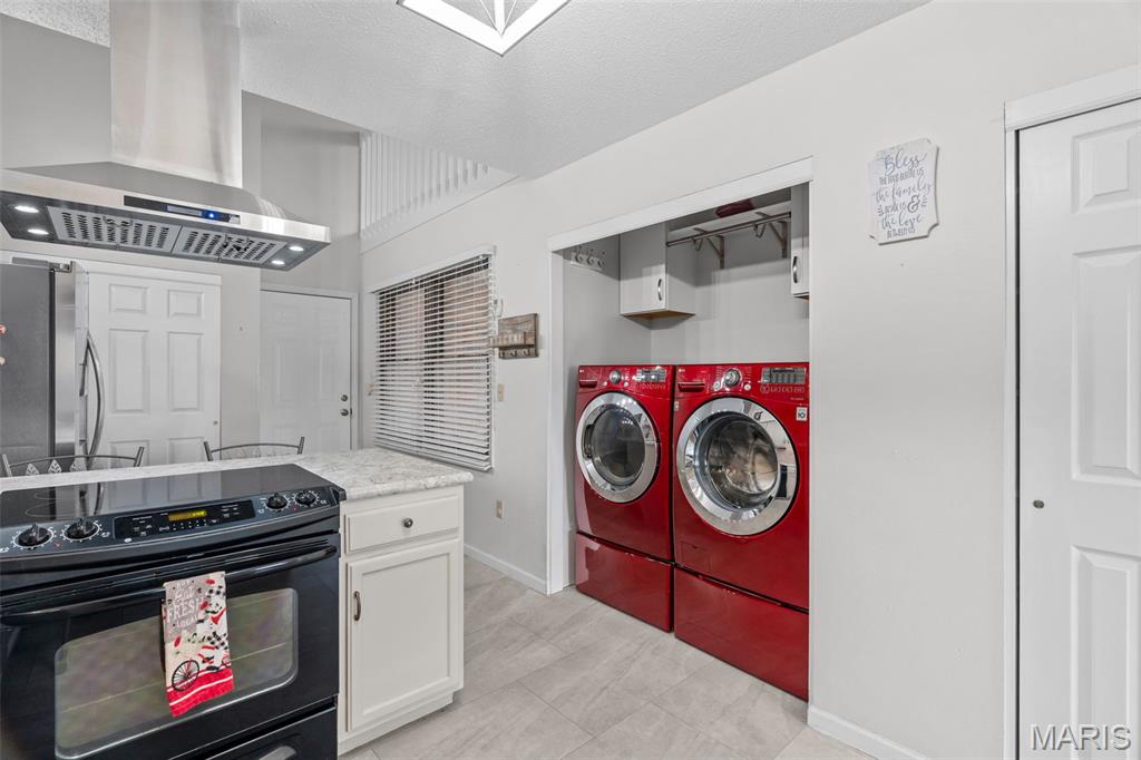 13708 La Conte Court