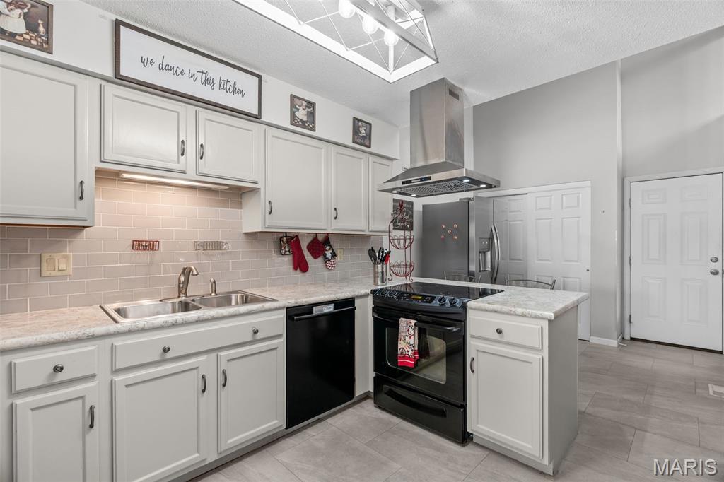13708 La Conte Court