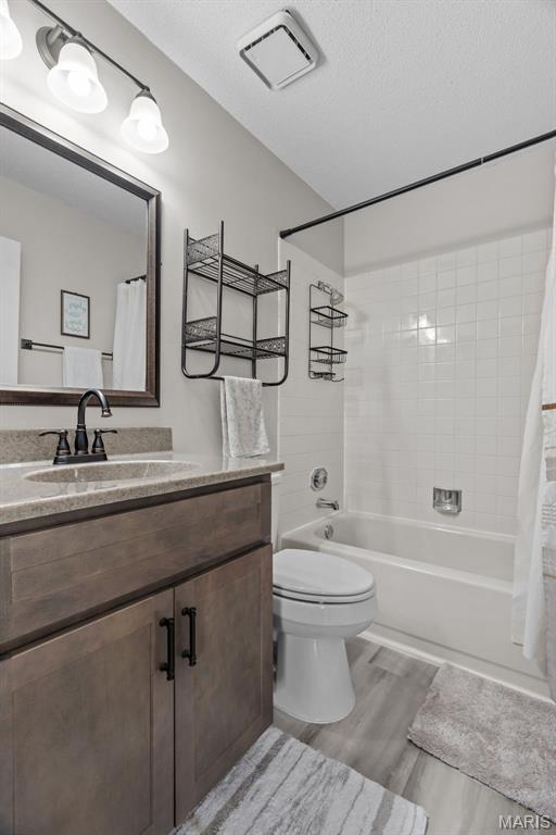 13708 La Conte Court