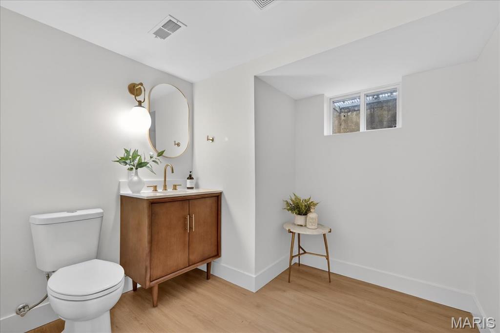 33 Stoneleigh Towers