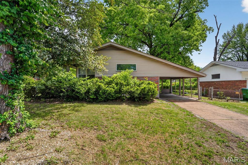 9946 Lanier Drive
