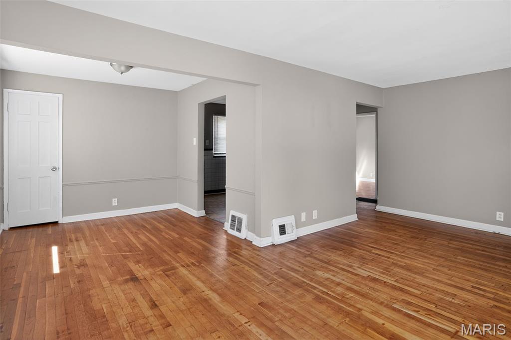 1124 Grenshaw Drive
