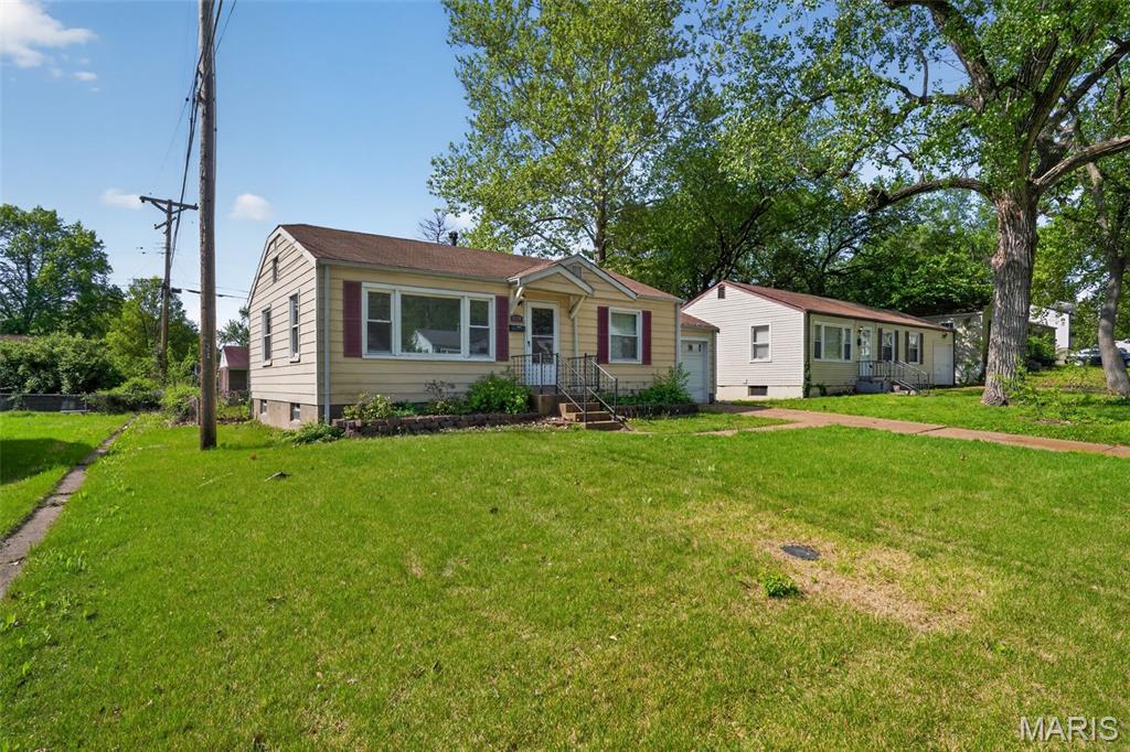 1124 Grenshaw Drive