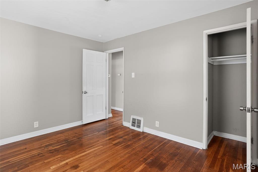 1124 Grenshaw Drive