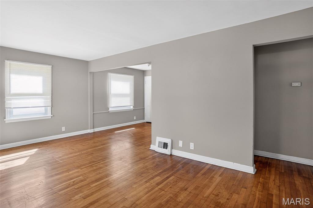 1124 Grenshaw Drive