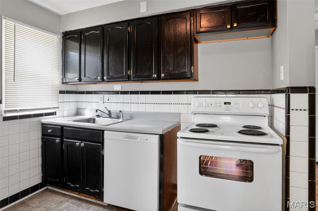 1124 Grenshaw Drive