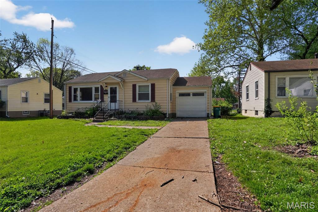 1124 Grenshaw Drive