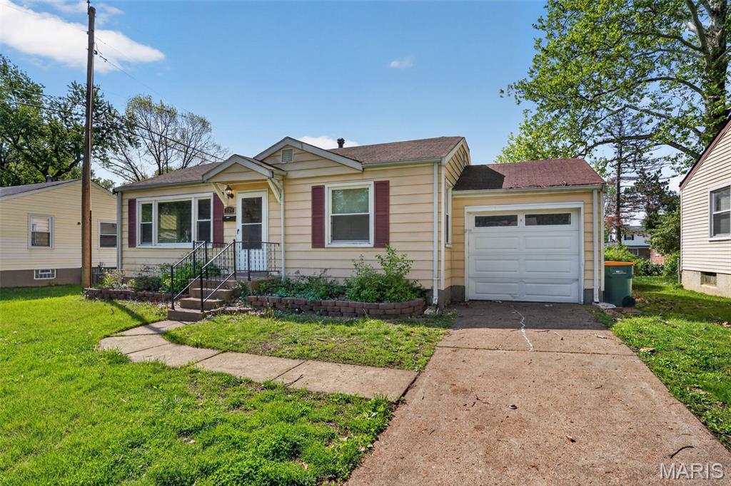 1124 Grenshaw Drive