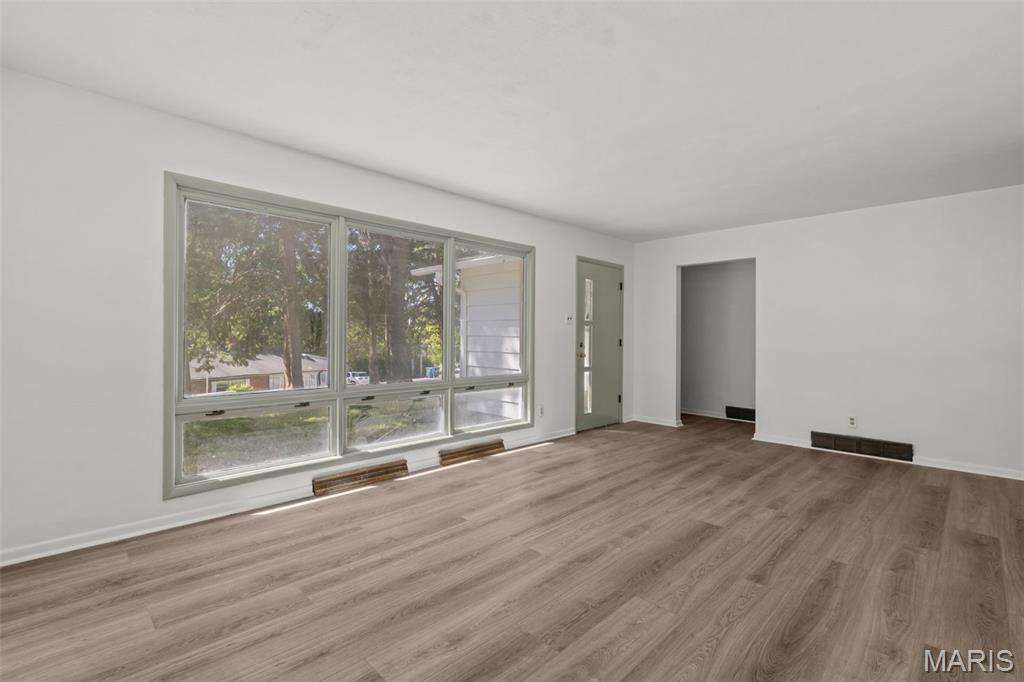 425 Powell Avenue