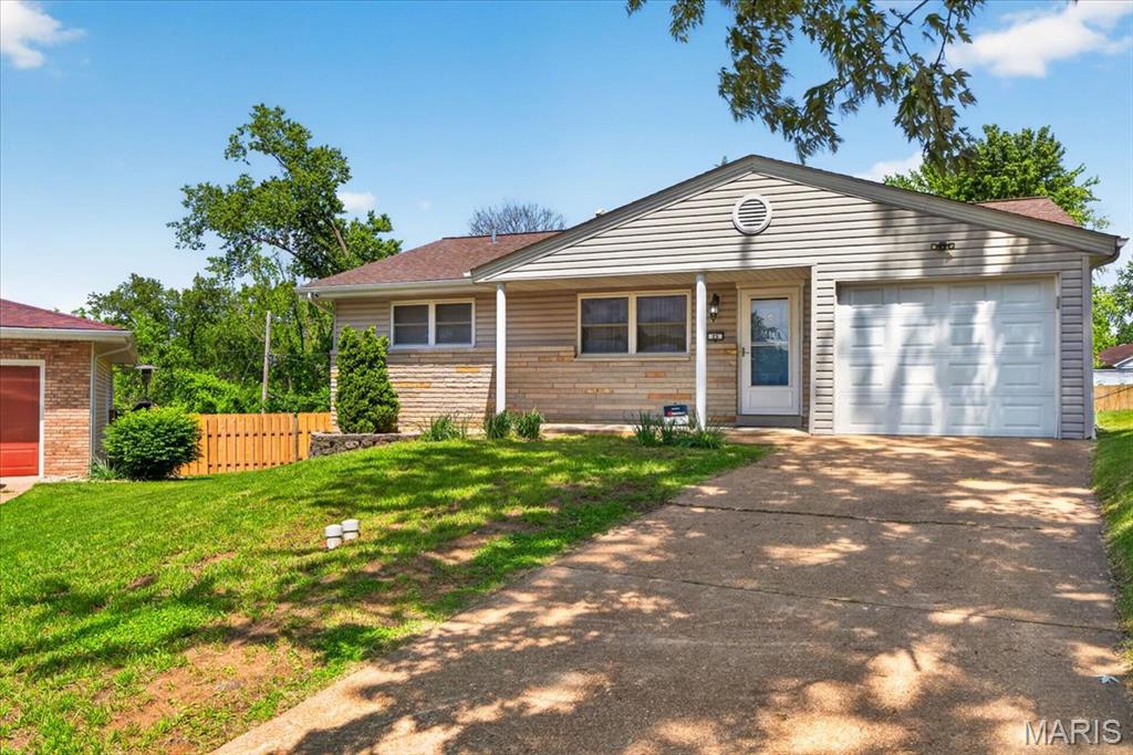 25 Oakes Drive