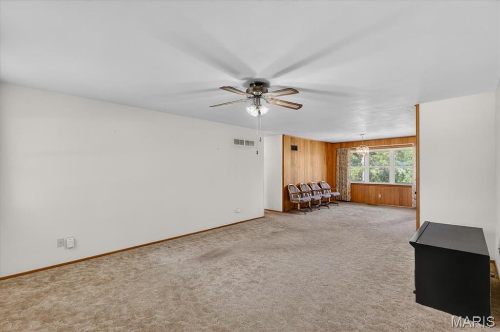 25 Oakes Drive