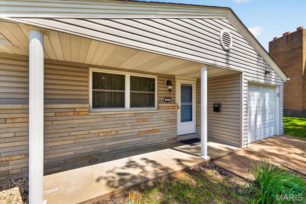 25 Oakes Drive