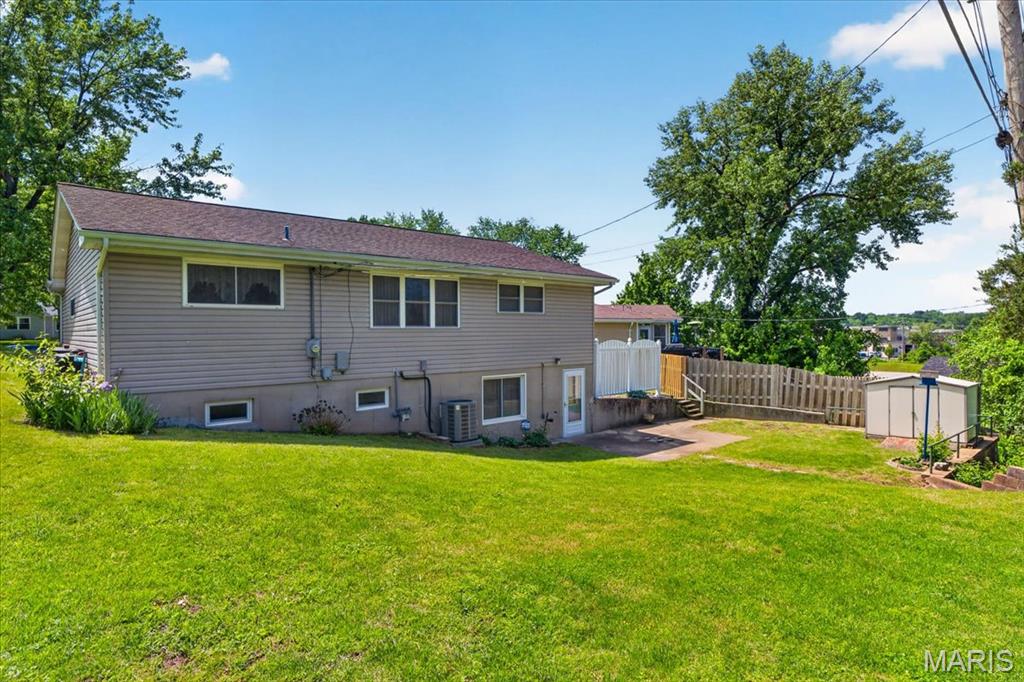 25 Oakes Drive