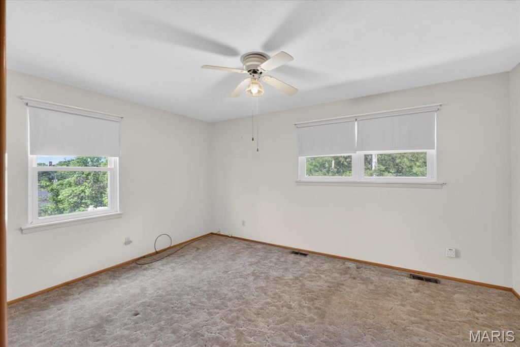 25 Oakes Drive
