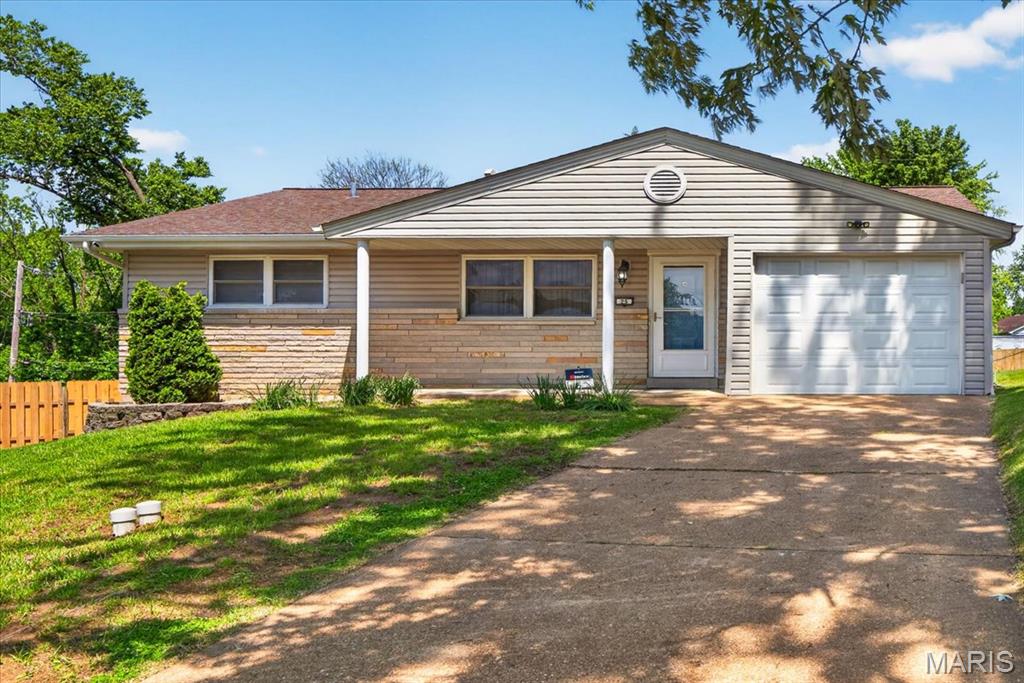 25 Oakes Drive