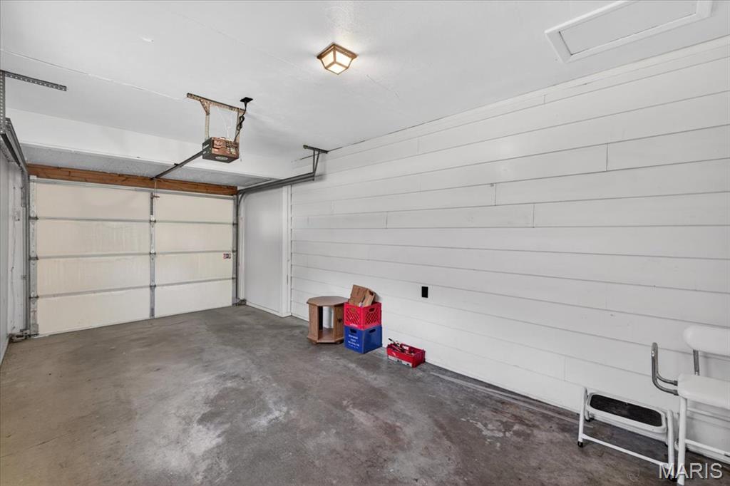 25 Oakes Drive