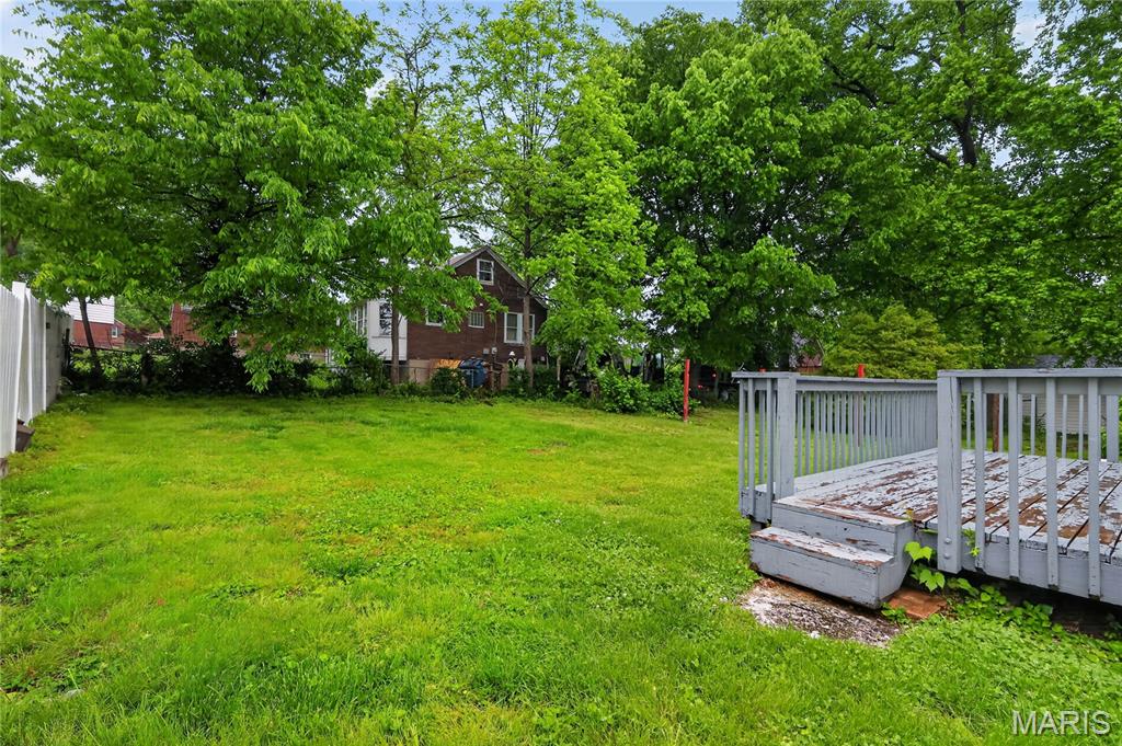 21 Robert Avenue