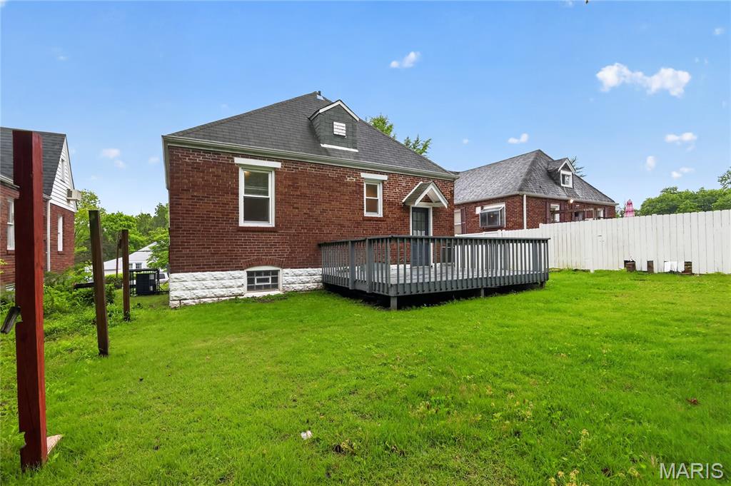 21 Robert Avenue