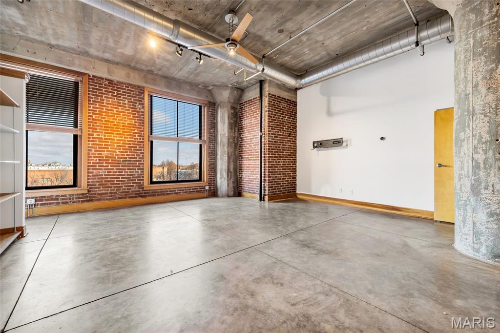 1601 Washington Avenue Unit: 310